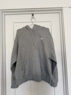 Nike Sportswear Club Fleece Gray Pullover Hoodie XL